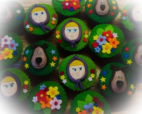 Máša a Medveď cupcakes